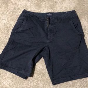 American Eagle 🦅 Navy blue men’s shorts